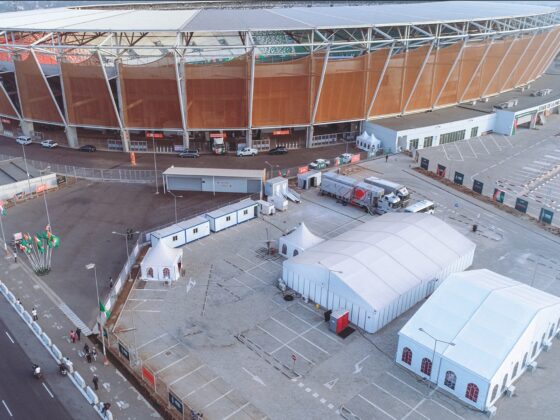 Installation de chapiteaux pour la CAN 2023 au STADE DE LA PAIX de BOUAKE