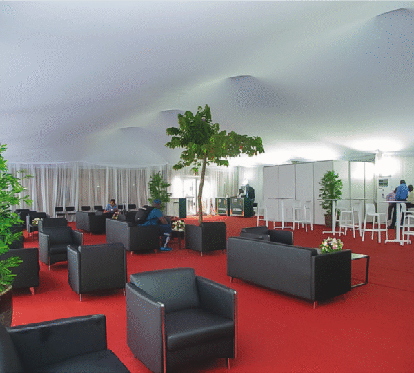 Ayuf Holding Côte d’Ivoire – expert en bâtiments modulaires, structures temporaires et solutions événementielles