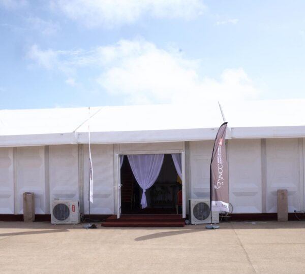 Ayuf Holding Côte d’Ivoire – expert en bâtiments modulaires, structures temporaires et solutions événementielles