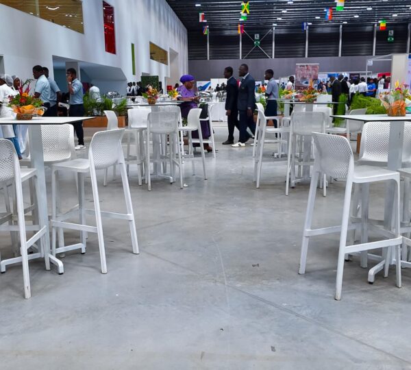 Ayuf Holding Côte d’Ivoire – expert en bâtiments modulaires, structures temporaires et solutions événementielles