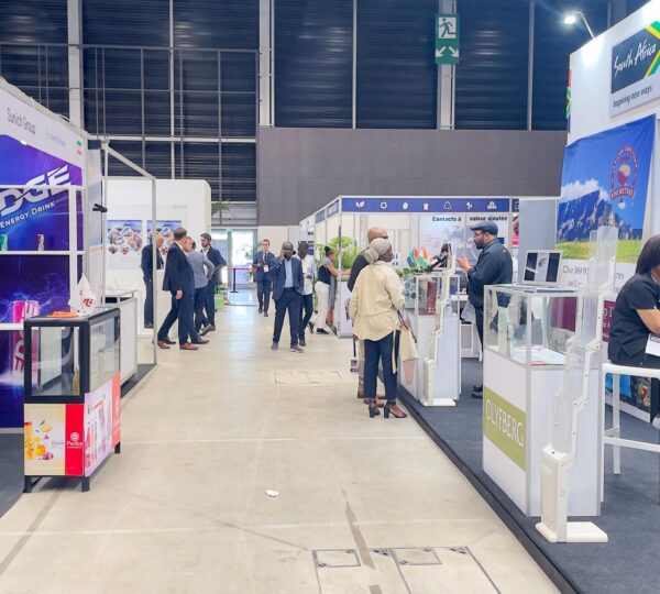 Ayuf Holding Côte d’Ivoire – expert en bâtiments modulaires, structures temporaires et solutions événementielles