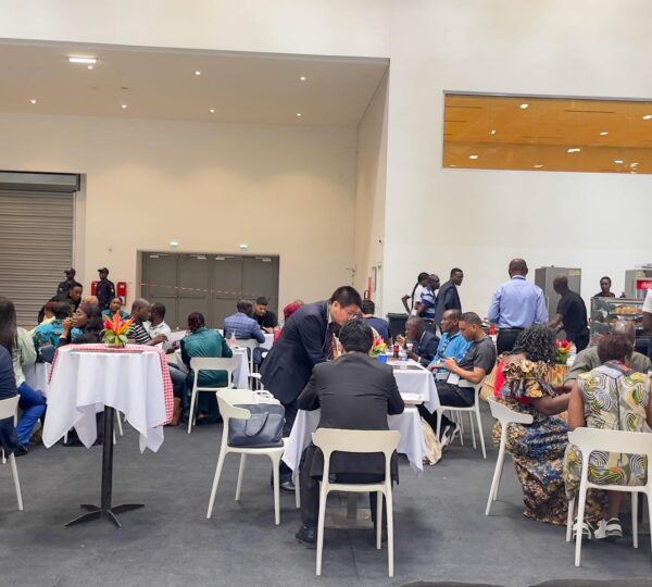 Ayuf Holding Côte d’Ivoire – expert en bâtiments modulaires, structures temporaires et solutions événementielles