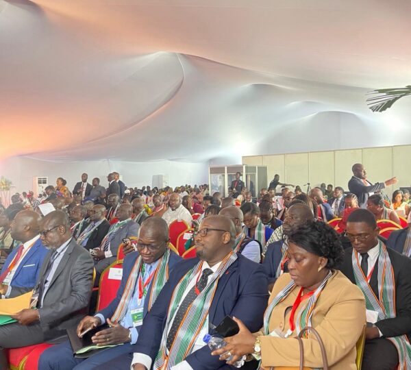 Ayuf Holding Côte d’Ivoire – expert en bâtiments modulaires, structures temporaires et solutions événementielles