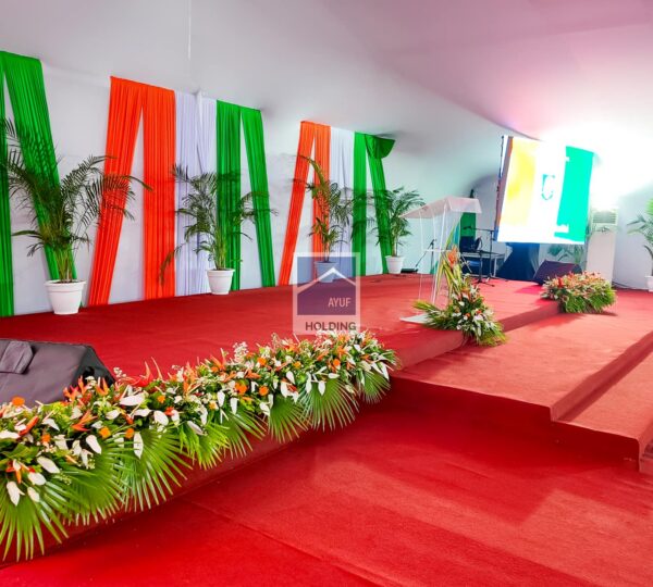 Ayuf Holding Côte d’Ivoire – expert en bâtiments modulaires, structures temporaires et solutions événementielles