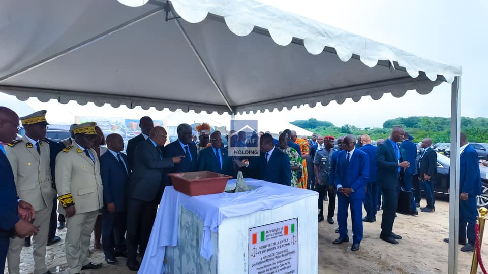 Ayuf Holding Côte d’Ivoire – expert en bâtiments modulaires, structures temporaires et solutions événementielles