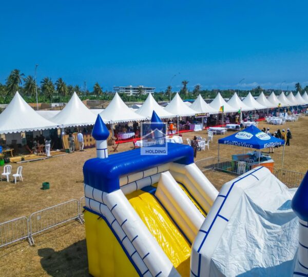 Ayuf Holding Côte d’Ivoire – expert en bâtiments modulaires, structures temporaires et solutions événementielles