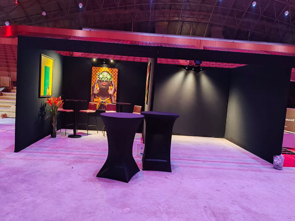 Stands Personnalisés pour Vos Événements & Salons Professionnels - Ayuf Holding